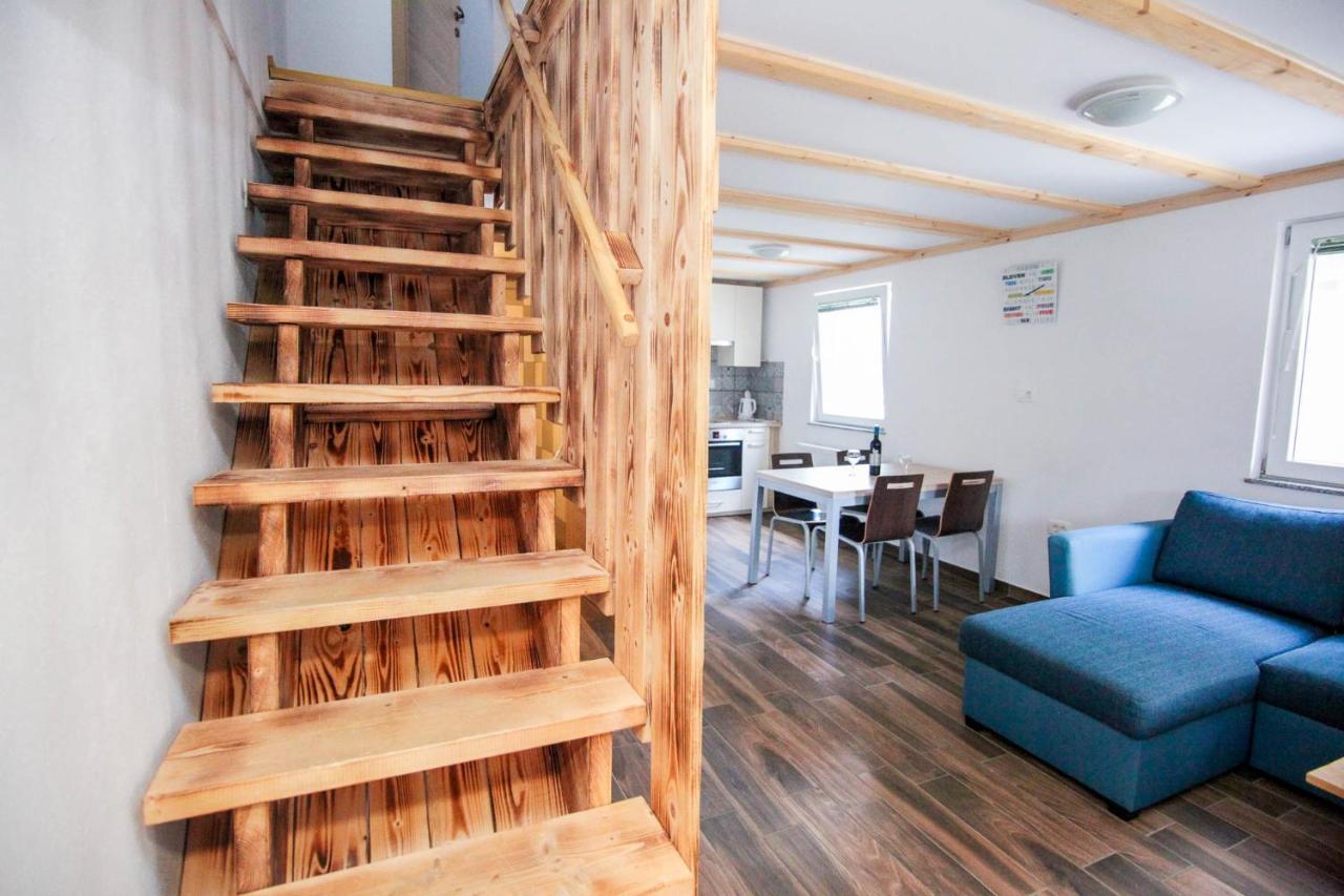 Apartmaji Pri Kozmavo - Little House Bohinj Bagian luar foto