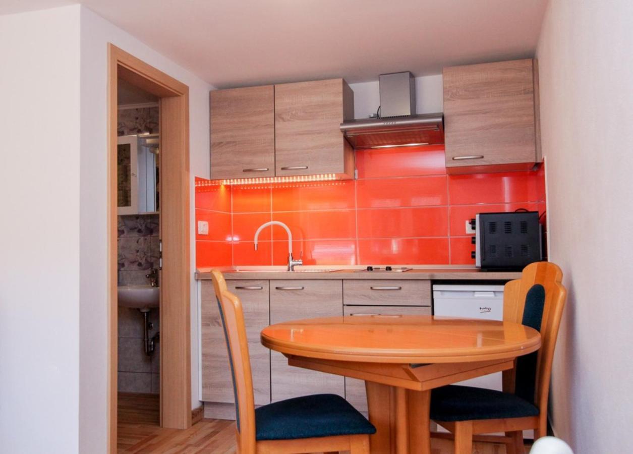 Apartmaji Pri Kozmavo - Little House Bohinj Bagian luar foto