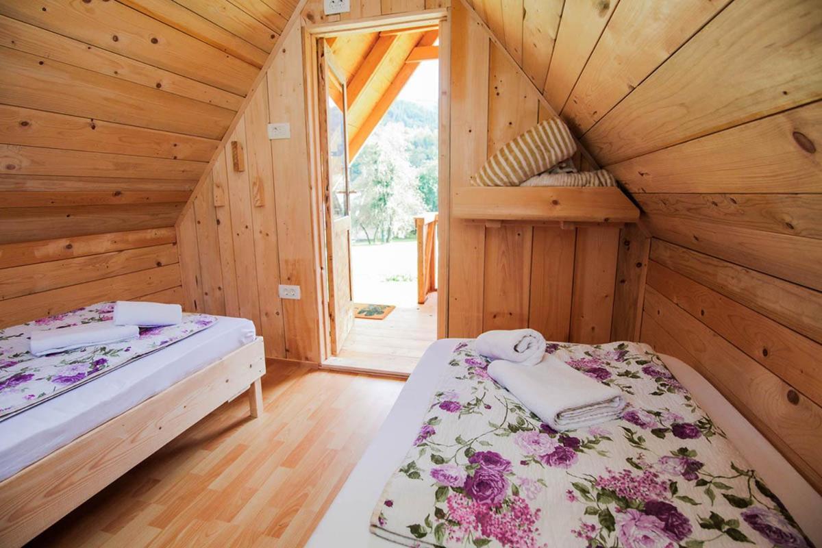 Apartmaji Pri Kozmavo - Little House Bohinj Bagian luar foto