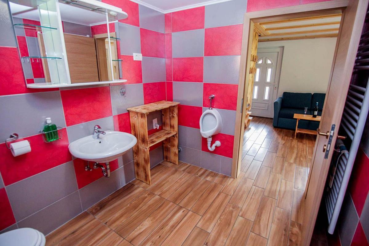 Apartmaji Pri Kozmavo - Little House Bohinj Bagian luar foto