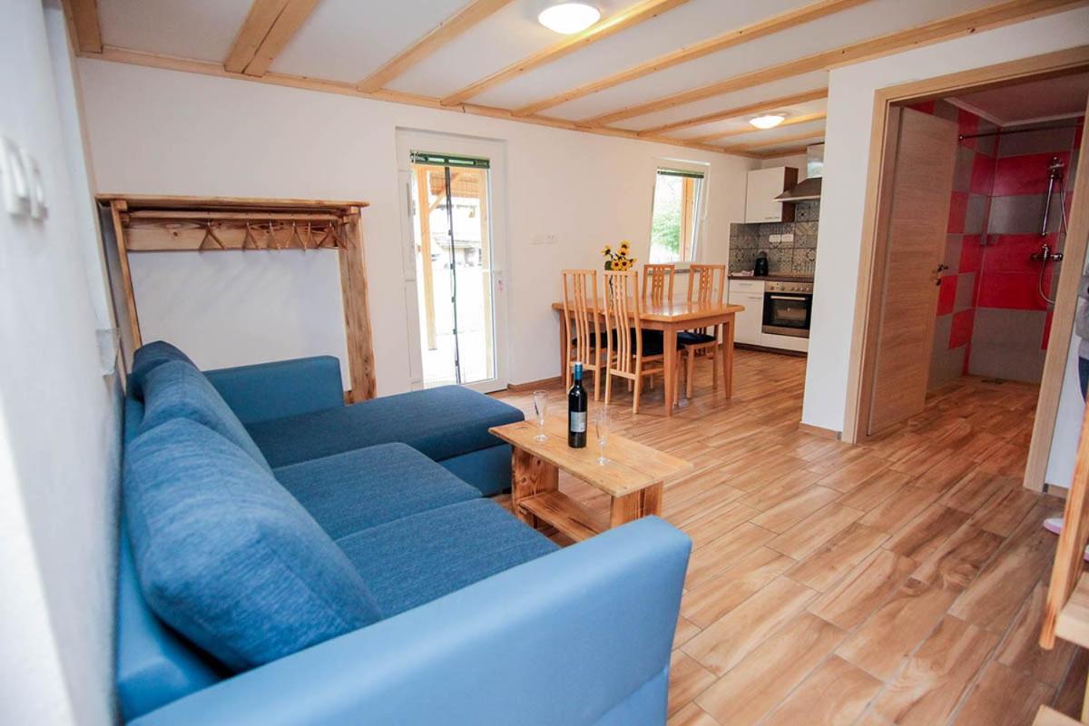 Apartmaji Pri Kozmavo - Little House Bohinj Bagian luar foto